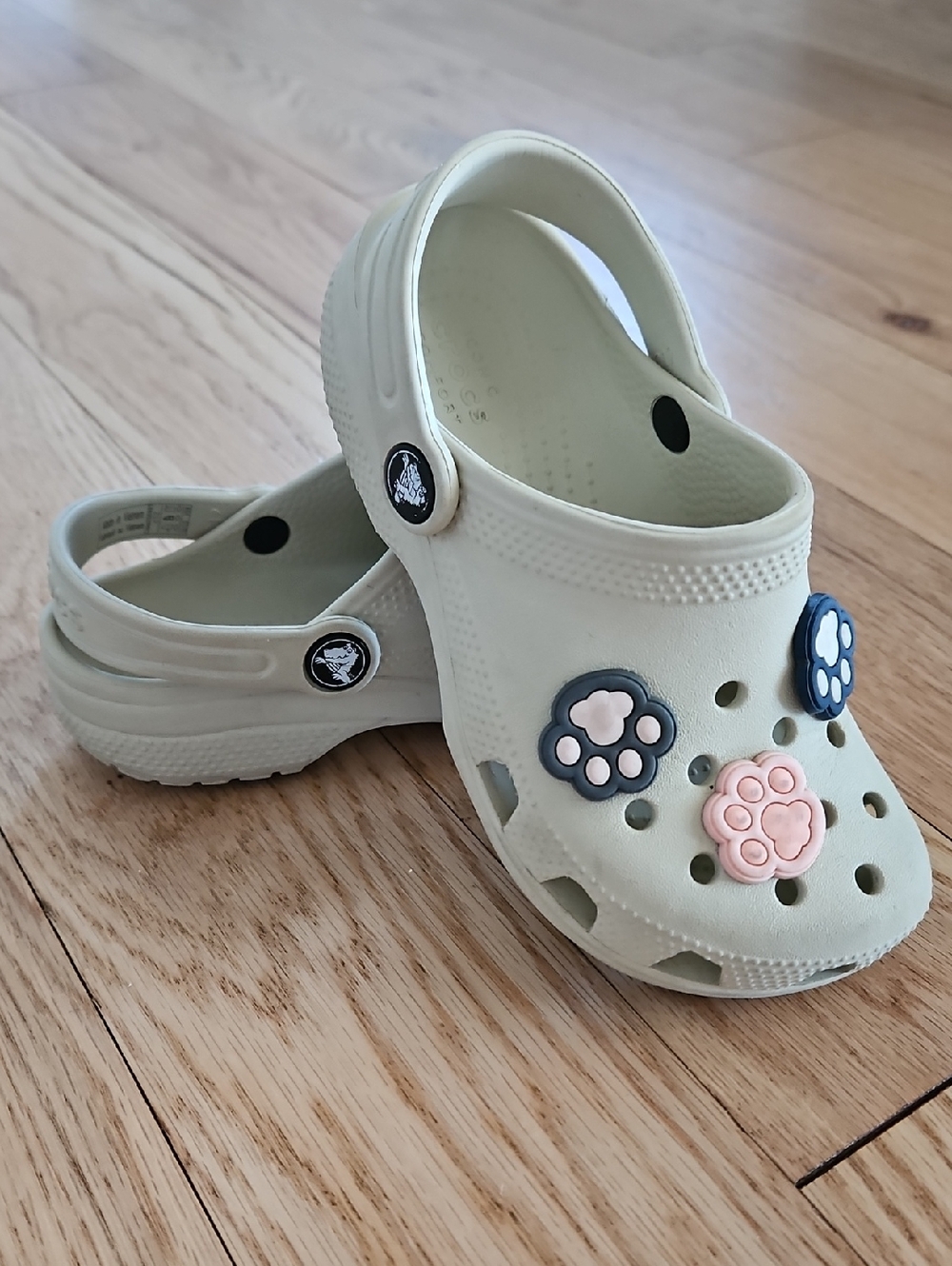 Kid's Crocs In Sand Color Size 12
